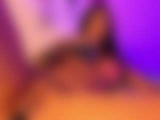 Live cam show with annitalopez - Fingers on Camming Site