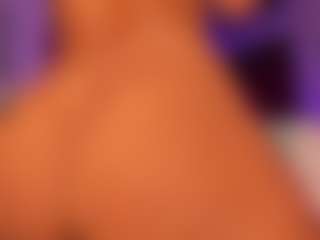 Live cam show with annitalopez - Oil on SpankPalCams