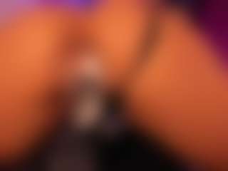 Live cam show with annitalopez - Cum In Pussy on Soda Cam