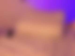 Live cam show with annitalopez - Oil on ObeyMaria