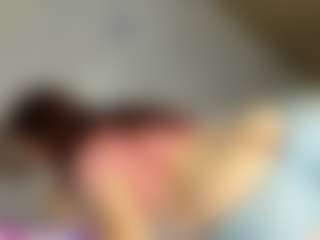 Live cam show with daliz-20 - Petite on studioflirtlive.com