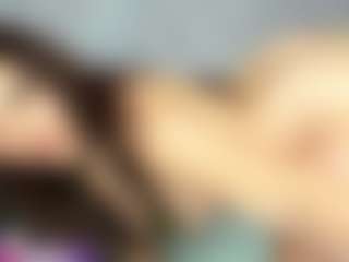 Live cam show with daliz-20 - Striptease on SquirtSoMuch