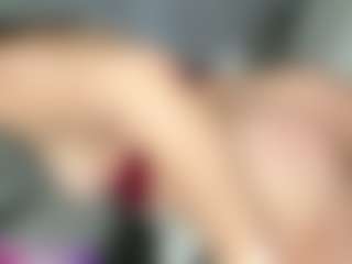 Live cam show with daliz-20 - Striptease on Camsoda