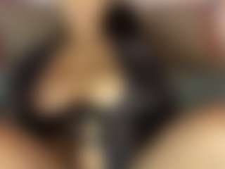 Aliccia's Live Sex Cam Show