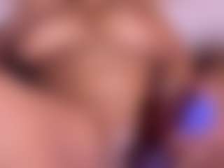 Live cam show with Aliccia - Squirt on liverealitysex.com