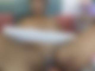 Live cam show with Aliccia - Middle Aged on Milfs Live