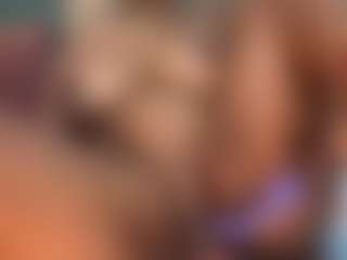 Live cam show with Aliccia - Fuck Machine on AdultVida.com