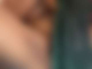 Live cam show with Aliccia - Athletic Brown Eyes on Camming Site