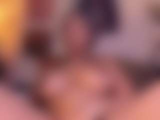 Aliccia's Live Sex Cam Show