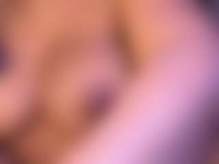 Live cam show with Aliccia - Interactivetoy Mature on Dare Cams