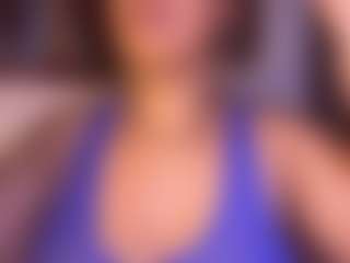Live cam show with Aliccia - Squirt on StripNow