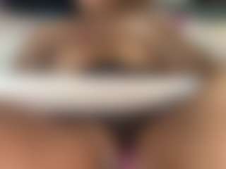 Aliccia's Live Sex Cam Show
