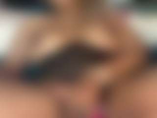 Live cam show with Aliccia - Grey on CamwithHer