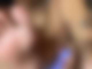 Live cam show with Aliccia - Ass Bouncing on Milfs Live