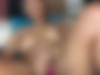 Aliccia MILF webcam performer live streaming