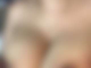 Live cam show with Aliccia - Asshole Ebony on Free Soda