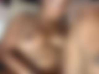 Live cam show with Aliccia - Spank MILF on Hubzter Live