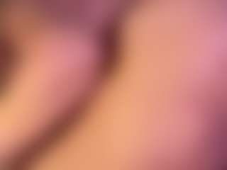 Live cam show with Aliccia - Big Tits on AdultVida.com