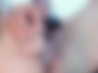 Live cam show with bonniegrace - Ebony Toys on Soda Cam
