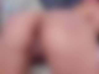 Live cam show with bonniegrace - Fetish MILF on CamwithHer