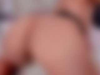 Live cam show with bonniegrace - Bedroom Ebony on camtv