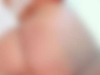 Live cam show with bonniegrace - Tease Ebony on Camsoda | colombia
