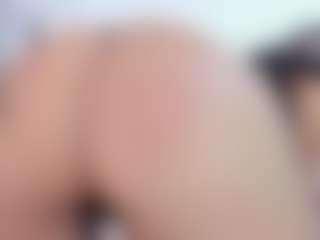 Live cam show with bonniegrace - Bikini on CamwithHer