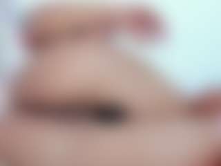 Live cam show with bonniegrace - Athletic Bedroom on Uber Horny