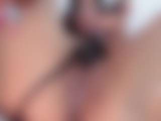 Live cam show with bonniegrace - Ebony on Milfs Live | colombia