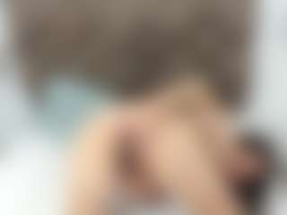 Live cam show with casey-jamess - Middle Aged on Camsoda