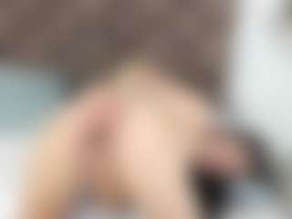 Live cam show with casey-jamess - Bedroom on TeamSkeetLive