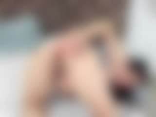 Live cam show with casey-jamess - Middle Aged on AdultVida.com