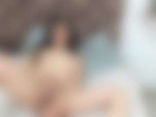 Live cam show with casey-jamess - Bedroom MILF on sexylivex.com