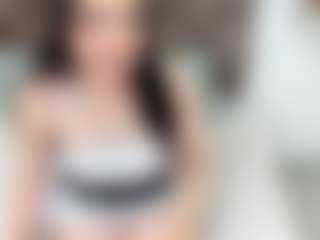 Live cam show with casey-jamess - Latina MILF on Milf Play | colombia