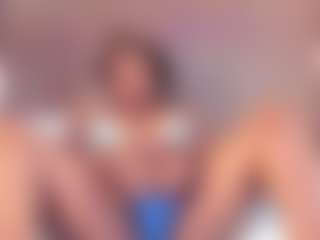 Mia Pineda's Live Sex Cam Show