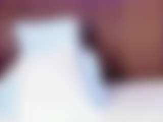 Mia Pineda's Live Sex Cam Show