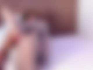 Live cam show with Mia Pineda - Athletic Ebony on Free Soda