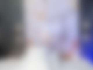 Mia Pineda MILF webcam performer live streaming