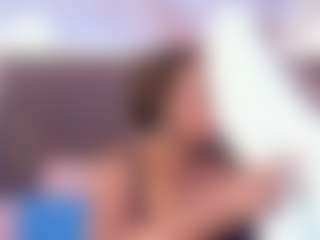 Live cam show with Mia Pineda - Moaning on CamwithHer
