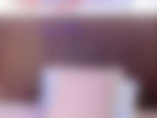 Live cam show with Mia Pineda - Middle Aged on Camsoda