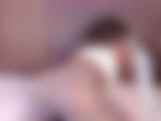 Live cam show with Mia Pineda - Ebony Amateur on SquirtSoMuch