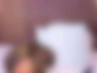 Live cam show with Mia Pineda - Ebony MILF on Camsoda