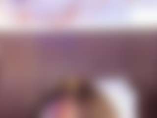 Mia Pineda's Live Sex Cam Show