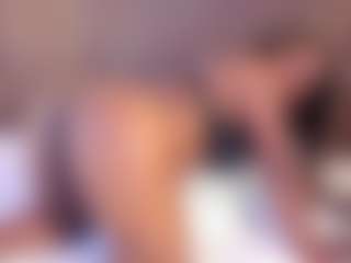 Live cam show with Mia Pineda - Foot Fetish Black on Camsoda