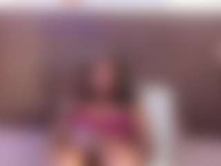 Mia Pineda's Live Sex Cam Show