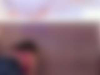 Mia Pineda's Live Sex Cam Show