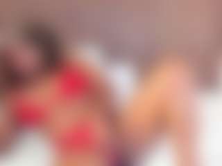 Mia Pineda's Live Sex Cam Show