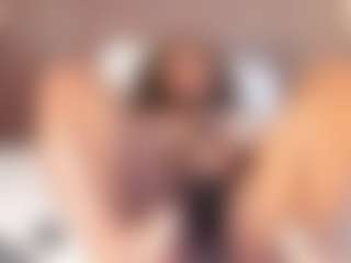 Live cam show with Mia Pineda - Ebony on Streamer API | colombia
