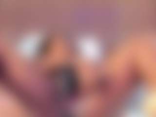 Live cam show with Mia Pineda - Amateur on Camsoda