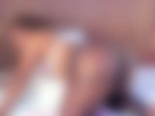 Mia Pineda's Live Sex Cam Show